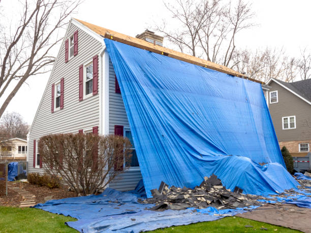 Affordable siding repair and maintenance services in Bakersfield, CA